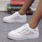 Moteri&scaron;ki batai 2024 m. mada vasaros laisvalaikio balti batai i&scaron;pjovos nėriniai drobė tu&scaron;čiaviduriai orui pralaidi platforma plok&scaron;čiapadžiai sportbačiai Zapatillas Mujer 35