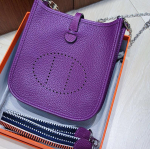 Pirmas sluoksnis karvės odos Evelyn krep&scaron;ys Natūralios odos moteri&scaron;kas krep&scaron;ys Lyčio ra&scaron;to kibirinis krep&scaron;ys Mini kasdienis rankinis krep&scaron;ys per petį / crossbody 18x5x19cm violetinė