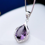 Madingas moteri&scaron;kas ametisto kristalo pakabukas - madingi trumpi raktikaulio papuo&scaron;alai Pendant Only (No Chain)
