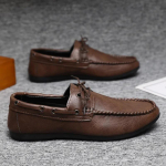 Kvėpuojantys verslo vyri&scaron;ki odiniai batai Vasariniai slip-on loaferiai Vyri&scaron;ki laisvalaikio odiniai batai Juodi plok&scaron;čiapadžiai Batai vairavimui Mokasinai 39 ruda