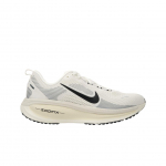 Nike Vomero 18 Kokoso pienas Vyri&scaron;ki sportbačiai Kreminis Summit-White Juodas HM6803-101 42.5