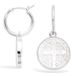 Les Tr&eacute;sors De Lily [R5674] - Cr&eacute;oles Argent 'Croix de Saint-Benoit' nacre argent&eacute; (rhodi&eacute;) - 14 mm 15 mm