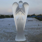 Selenito ki&scaron;eniniai sparnai Angelo statula statulėlės sargas kri&scaron;tolas dvasiniam ry&scaron;iui palaikyti Kri&scaron;tolinis angelas namų dekoravimui Biuro stalas Miegamojo automobilio prietaisų skydelis