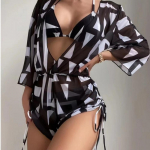 Ilgomis rankovėmis tinklelio juosmens maudymosi kostiumėlis auk&scaron;tu juosmeniu su ra&scaron;tu, suvarstomas rai&scaron;teliais, europieti&scaron;ko ir amerikieti&scaron;ko stiliaus trijų dalių bikinis S