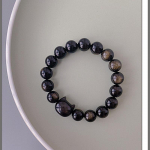 Paslėptas Mano Drauge: Natūralaus sidabrinio obsidiano katės galvos apyrankė moterims - saldi, &scaron;auni ir asmeni&scaron;ka.