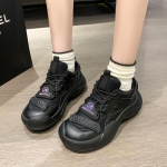 Moteri&scaron;ki sportbačiai 2024 m. pavasariui ir rudeniui, nauji laisvalaikio universalūs madingi batai, madingi lengvi bėgimo batai moterims 40 juoda