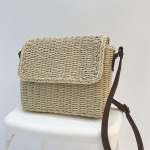 Yogodlns Casual Flap Pečių krep&scaron;iai Moterims Small Crossbody Rankinė Piniginė Rankų darbo &scaron;iaudinis Kelioninis Krep&scaron;ys 24*17*7.5cm smėlis