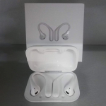 AP6 aktyvaus triuk&scaron;mo mažinimo belaidės ausinės &bdquo;Bluetooth 5.0&ldquo; ausinės į ausis atjungiančios ausinių jutiklis HD skambučių muzikos ausinės su įkrovimo dėžute