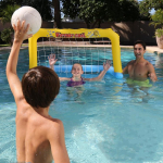 Milžini&scaron;kas tinklinio futbolo kamuolys plaukimo baseino žaislas suaugusiems vasaros vandens sporto žaidimai žaislai su oro pompa Tėvų ir vaikų interaktyvūs žaislai