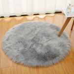 Skandinavi&scaron;kas pliu&scaron;inis apvalus kilimas: Imitacinės vilnos miegamojo kilimėlis grindims arba erkeriui 110cm Diameter