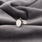 Vaivoryk&scaron;tinis Mėnulio Akmens Žiedas Brangakmenių Papuo&scaron;alas, 925 Prabuotas Sidabrinis Žiedas, Rankų Darbo Gražus Papuo&scaron;alas Jubiliejui 10 balta