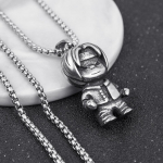 Madingas animacinis žmogaus-roboto personažas Titano plieno vyri&scaron;kas karoliai Japoni&scaron;ki ir Korėjieti&scaron;ki papuo&scaron;alai 50CM(Necklace Size)