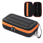 Ne&scaron;iojamas dviejų mikrofonų kelioninis krep&scaron;ys JBL Wireless Two mikrofonų sistemai, AA baterija, atsparus smūgiams, atsparus įbrėžimams, kietas kelioninis dėklas juoda