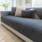 Imitacija Rabbit pliu&scaron;inis, sustorintas žieminės sofos pagalvėlė, neslystanti odinė sofa, pilnai dengiantis medžiaginis rank&scaron;luostis 90x240cm tamsiai pilka spalva