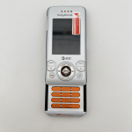 Atnaujintas originalus Sony Ericsson W580 W580i W580C mobilusis telefonas su 2 MP kamera, 2G, su 1 SIM kortele No charger balta
