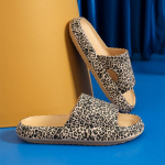 Madingos leopardo namų &scaron;lepetės moterims, mink&scaron;tas padas, neslystančios, skirtos patalpoms, vonios &scaron;lepetės suaugusiems, vasarinės, storos platformos &scaron;lepetės moterims 36-37
