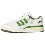 adidas Forum 84 Low Balti su žaliais akcentais Unisex sportbačiai Debesėlių baltumo su laukiniu pu&scaron;ies žaliu FY8683 47⅓