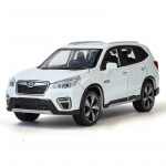 1/30 Subaru Forester visureigio lydinio raumenų automobilio modelis su garsu ir &scaron;viesa, atitraukiamas, vaikų žaislas, kolekcionuojamas daiktas, gimtadienio dovana balta