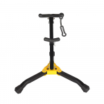 Sulankstomas tenorinis saksofonas altsaksofonas, metalinis stovas ant grindų, trikojo laikiklis