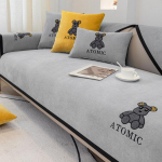 1 vnt. Ne&scaron;varus neslystantis sofos užvalkalas &scaron;unų kilimėlis pagalvėlė viskas įskaičiuota, nuimamas kelių dydžių kampinis sofos rank&scaron;luostis, sekcinis sofos rank&scaron;luostis 70x70