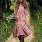 Madinga ir kasdieni&scaron;ka moteri&scaron;ka vienspalvė medvilninė ir lininė suknelė L juoda