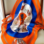 Spausdinti Kvadratinė &scaron;ilko skara Moteri&scaron;ka mada Satin Bandana Moteri&scaron;ka skara ir apvyniojama galvos juosta Krep&scaron;ys &Scaron;alikai Plaukų juosta Kaklo skarelė Moteri&scaron;ka hidžabas