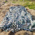 Lauko kamufliažinis tinklelis, apsaugantis nuo saulės, skirtas stovyklavimui, &scaron;audymui, medžioklei, slėptuvių dekoravimui žalia/balta/mėlyna/khaki 4*6m žalia