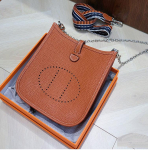 Pirmas sluoksnis karvės odos Evelyn krep&scaron;ys Natūralios odos moteri&scaron;kas krep&scaron;ys Lyčio ra&scaron;to kibirinis krep&scaron;ys Mini kasdienis rankinis krep&scaron;ys per petį / crossbody 18x5x19cm aukso rudos spalvos