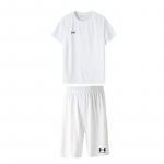 Under Armour Quick-Dry Treniruočių mar&scaron;kinėliai trumpomis rankovėmis, su apvalia apykakle, pralaidūs orui, drėgmę sugeriantys, su rai&scaron;teliu &scaron;ortai, laisvalaikio sporto komplektas 21500140-100+1372691-100 M