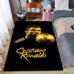 Juodas kilimas su auksiniu kamuolio ra&scaron;tu ir Cristiano Ronaldo teksto dizainu Tinka naudoti kaip neslystantis elementas svetainės, miegamojo sofoms 80x120cm( 31x47in)