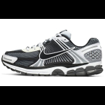 Nike Zoom Vomero 5 SE SP CI1694-001 bėgimo bateliai, juodi ir balti, tamsūs. 43 black