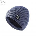 rudeninė ir žieminė megzta kepurė, termo galvos kepurė lauko sportui, su flisuotu atvartu, vienspalvė paprasta kepurė su abėcėlės ra&scaron;tu average size
