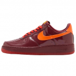 Nike Air Force 1 Low Lakuotos odos Tamsiai komandinės raudonos spalvos vyri&scaron;ki kedai Oranžinės universiteto aukso-Saugiai oranžinės-I&scaron;&scaron;ūkio raudonos spalvos IO4489-601 35.5 brown