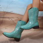 Naujo stiliaus madingi retro vakarieti&scaron;ki kaubojų batai moteri&scaron;ki lieknėjantys siuvinėti kvadratine galva storu kulnu vidutinio ilgio batai Zapatos Mujer 42 dangaus mėlyna spalva