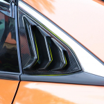 2 vnt ABS galinio ketvirčio skydo lango &scaron;oninės žaliuzės anglies pluo&scaron;to spalvos ventiliacijos lipduko dangtelis, skirtas Honda Civic Type R Low Gloss