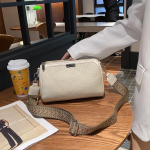 Tikra natūrali oda Moteri&scaron;ka rankinė Moteri&scaron;ka peties crossbody rankinė Keli skyriai Ste ra&scaron;tas Kasdienė messenger tipo rankinė beige