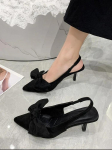 Vasariniai bateliai Naujos moteri&scaron;kos basutės Slingback Su kaspinėliu Vienspalviai bateliai Smailus priekis Auk&scaron;ti kulniukai Suknelė Moterys Zapatos De Mujer 35 juoda