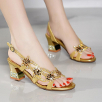 Vasaros mados moterims Nauji auk&scaron;takulniai kri&scaron;toliniai inkrustuoti gėlėmis deimantiniai vestuviniai batai atvirais pir&scaron;tais Madingi universalūs bohemi&scaron;ki romėni&scaron;ki sandalai 34(Foot22cm) auksas