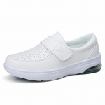 2024 m. pavasario moteri&scaron;ki &bdquo;Velcro&ldquo; užsegimo pripučiami balti slaugytojų darbo batai Size 41