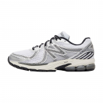 New Balance 860v2 Milky Way Pack Optic White sportbačiai D pločio ML860GB2 37.5 sidabro pilka spalva