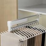 I&scaron;traukiamas teleskopinis kelnių laikiklis spintai: Daugiafunkcinis stumdomas laikymo stalčius buitiniam naudojimui. Stainless Steel White with Buffer F36L