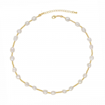 Eleganti&scaron;kas natūralių gėlavandenių perlų vėrinys su 18K auksu dengtais karoliukais - &Scaron;iuolaiki&scaron;ka ir universali raktikaulio grandinėlė