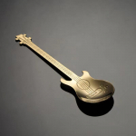 Kūrybingas nerūdijančio plieno gitaros &scaron;auk&scaron;telis kavai, tortui, desertui, muzikinis baro &scaron;auk&scaron;telis, dovana, puodelio &scaron;auk&scaron;telis