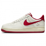 Nike Air Force 1 07 Sail Gym Red Siuvinėtas Swoosh Unisex Sportbačiai Kreminis Kokoso Pienas Plok&scaron;čias Alavo FV0392-101 38 white