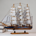 Sklandus plaukiojimas, masyvios medienos didelis burlaivio modelis: Svetainės dekoracija, vestuvių ir įkurtuvių dovana.