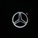 9,5 cm ABS LED &scaron;viesos automobilio ženklelis Galinės bagažinės emblema Priedai Mercedes Benz S350 S300L S A B C E klasėms GLA GLK