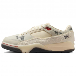 Who Decides War x Air Jordan Jordan Flight Court Pasaulis yra jūsų aik&scaron;telė - Krepinės moteri&scaron;kos sportbačiai Kreminė kokoso pienas Varsity-Raudona HQ2958-100 37.5