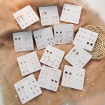 &bdquo;2024 m. bestseleris&ldquo;: Moteri&scaron;kas 925 perlų auskarų rinkinys &ndash; naujas, stilingas papuo&scaron;alas Pearl Studs