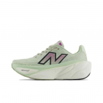 New Balance Moteri&scaron;ki Fresh Foam X More v5 'Natural Mint Purple Fuchsia' WMORLM5 EU 37 natūrali/mėtinė