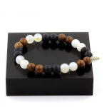 Pierres et Min&eacute;raux. Bracelet Perles Pierre de lune + Onyx noir mat + bois 8 mm. Fabriqu&eacute; en France.
